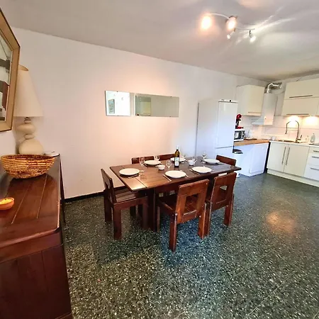 Jardin De Camargue - T4 Avec Parking, Wifi, Velos & Jardin, Proche Lägenhet