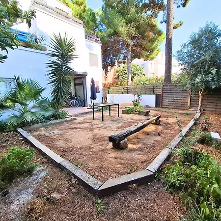Jardin De Camargue - T4 Avec Parking, Wifi, Velos & Jardin, Proche Lägenhet